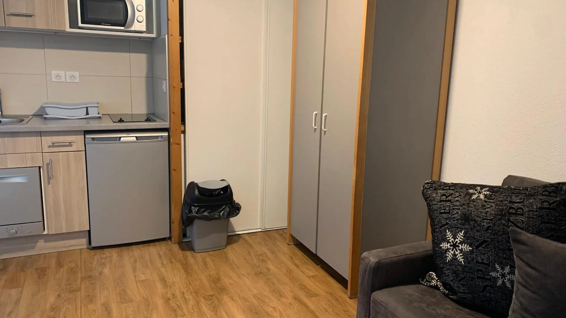 Apartment Studio Cosy Avec Balcon, Parking Et Wifi Au Coeur De Brides-Les-Bains - Fr-1-512-136 France